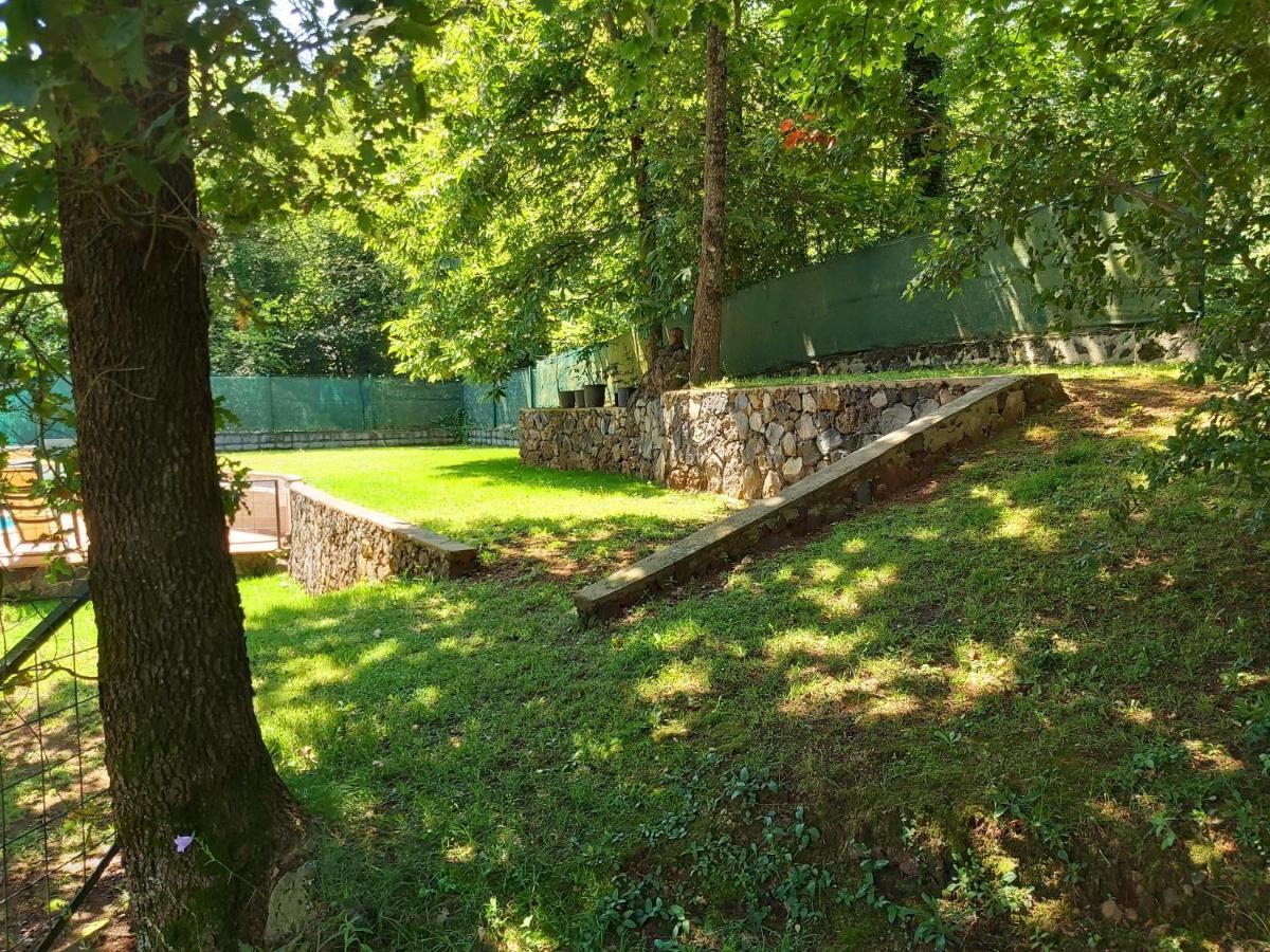 Apartamentos La Francesa Santa Pau Exterior photo